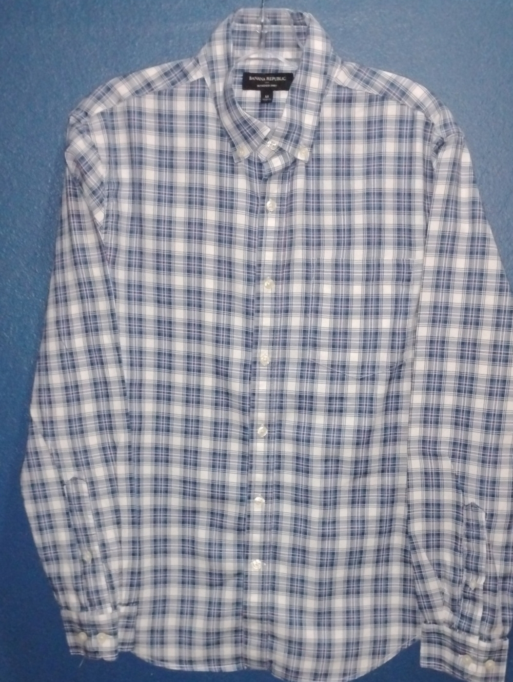 Banana Republic Men's White and Blue Plaid Button-Down Shirt